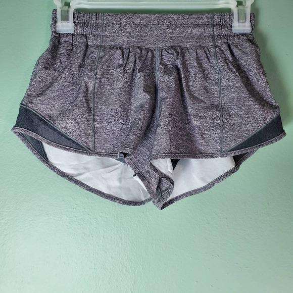 lululemon athletica Pants - Lululemon Hotty Hot Shorts II 2.5" Heather Lux Multi Black Heathered Size 4